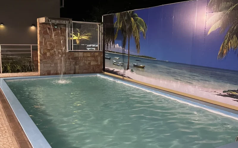 PISCINA 10